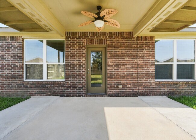 Building Photo - 24250 Prairie Glen Ln