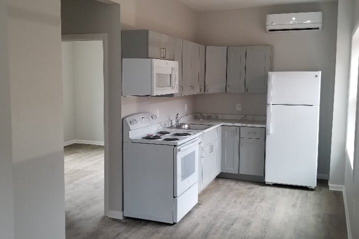 Kitchen - 3182 W 25th St