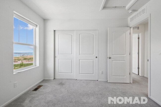 Building Photo - Spacious 4BR Duplex in Arvada