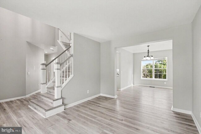 Building Photo - 91 Chaps Ln