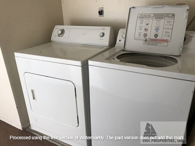 Building Photo - 502 12th St