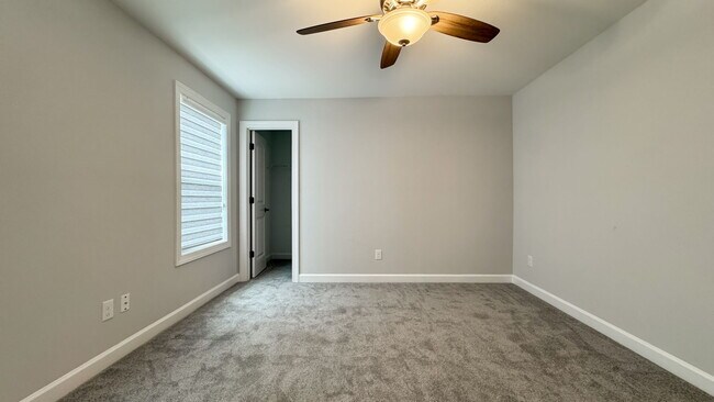 Building Photo - 3533 Parr Ln