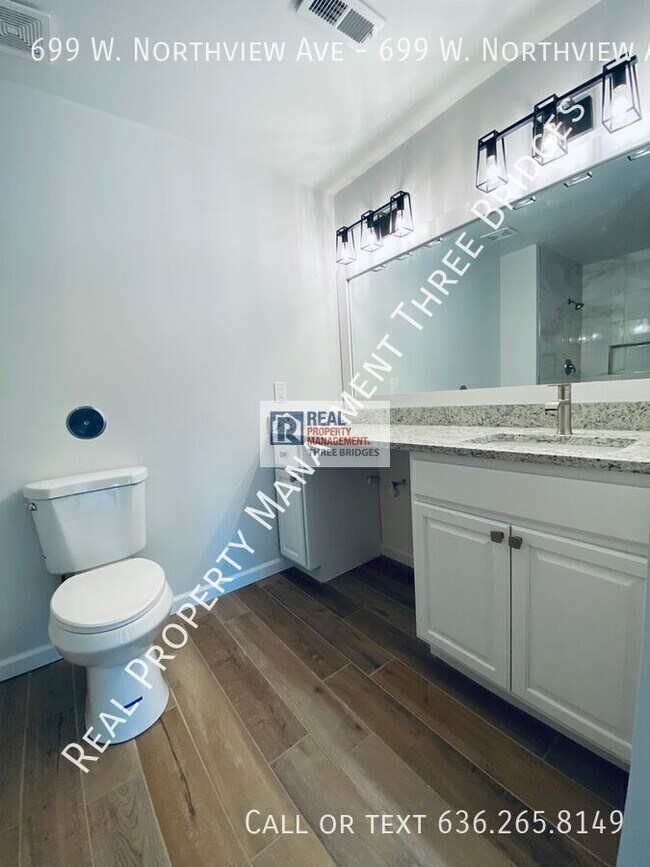 Building Photo - 699 W Northview Ave