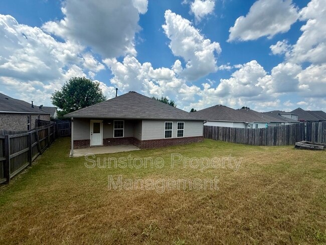 Building Photo - 14695 S Toledo Pl