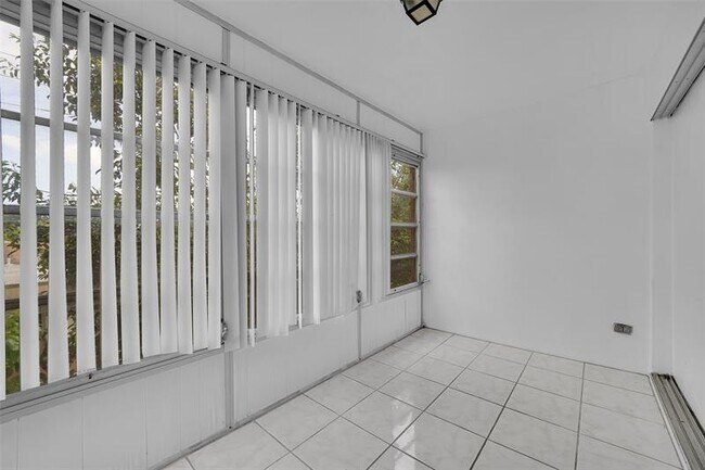 Building Photo - 2950 NW 46th Ave