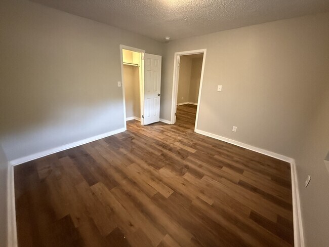 Building Photo - 540 Harahan Rd
