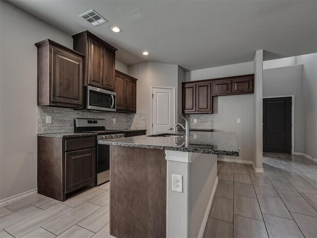 Building Photo - 11133 NW 95th Ct