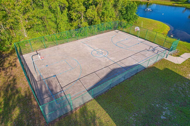 Building Photo - 695 Bay Leaf Dr