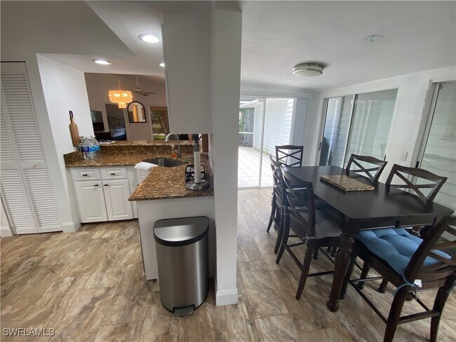 Building Photo - 14805 Crooked Pond Ct