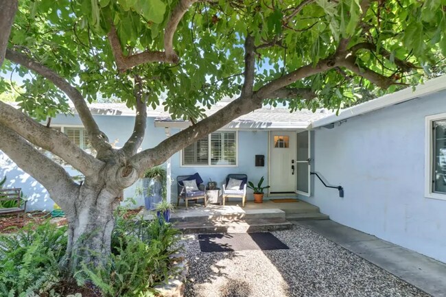 Building Photo - Charming 3 bed 1 bath home in Davis