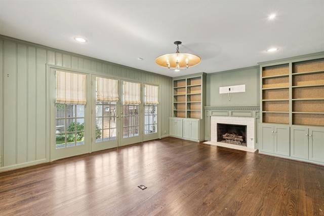 Building Photo - 4437 Larchmont St