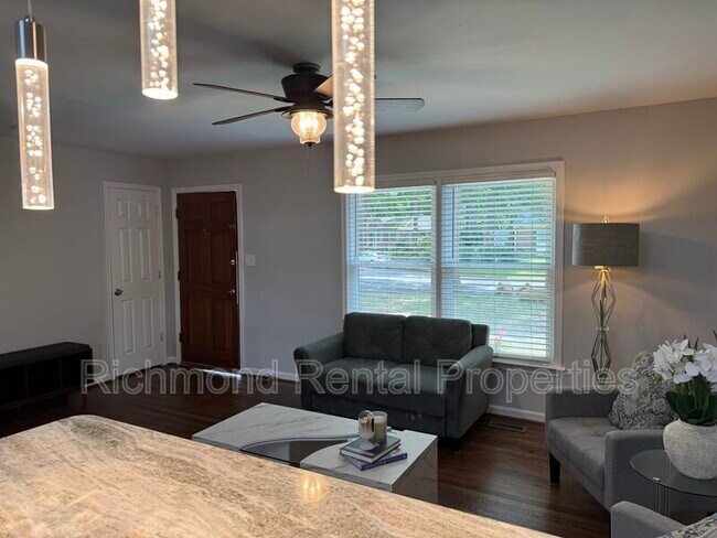 Building Photo - 229 Shadwood Drive