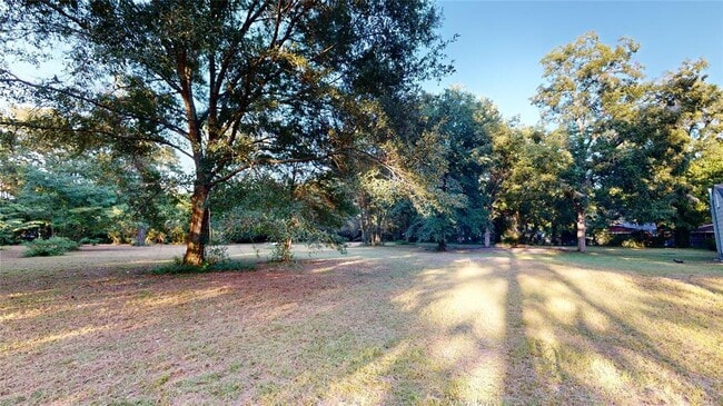 Building Photo - 3881 Gober Rd