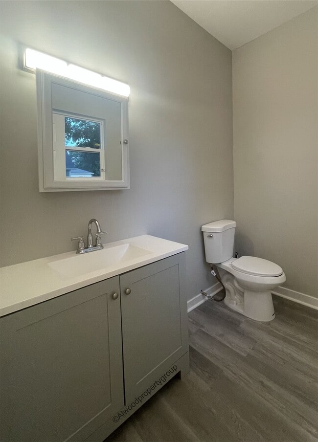 Building Photo - 1021 S State Ave