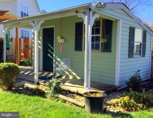 Building Photo - 7600 Lisle Ave