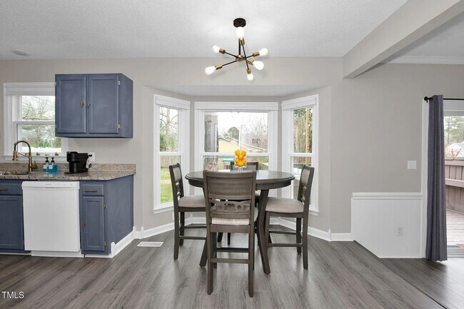Building Photo - Charming 3BR House in Fayetteville