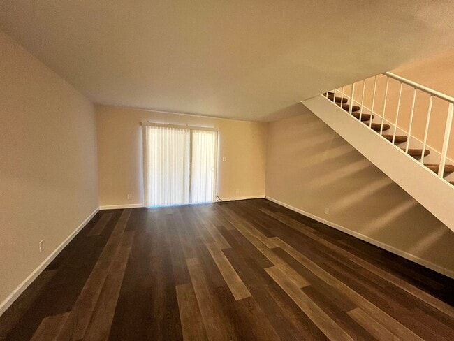 Building Photo - Townhouse in San Jose, CA Available Now!