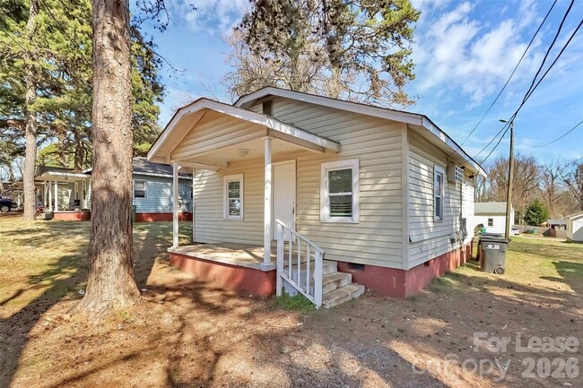 Building Photo - 2510 Hemphill St