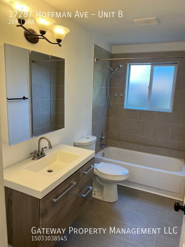 Building Photo - 17287 Hoffman Ave