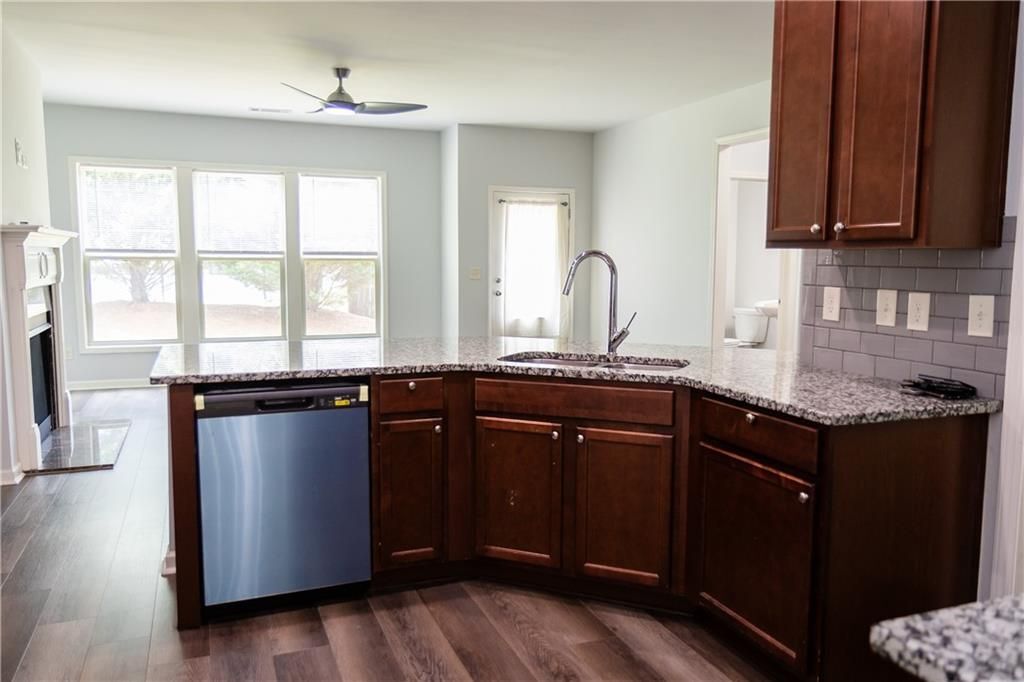 Building Photo - 4960 Ducote Trail