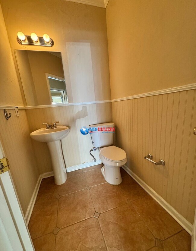 Building Photo - 3-bedroom house in Lawrenceville