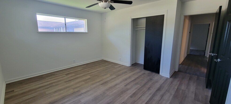 Master Bedroom - 1820 Sunset Ave