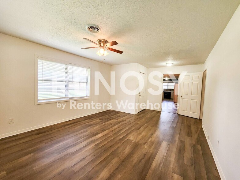 Building Photo - 1307 Dwinnell St