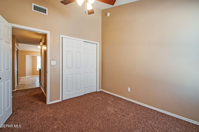 Building Photo - 7117 Mesquite Tree Ln