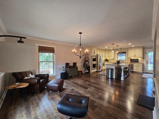 Building Photo - 409 N Fulton St