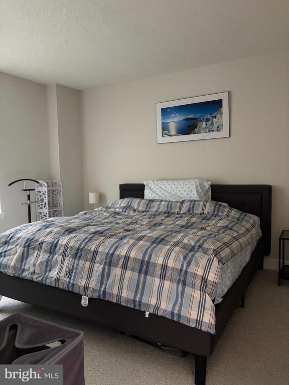 Building Photo - 1220 N Fillmore St