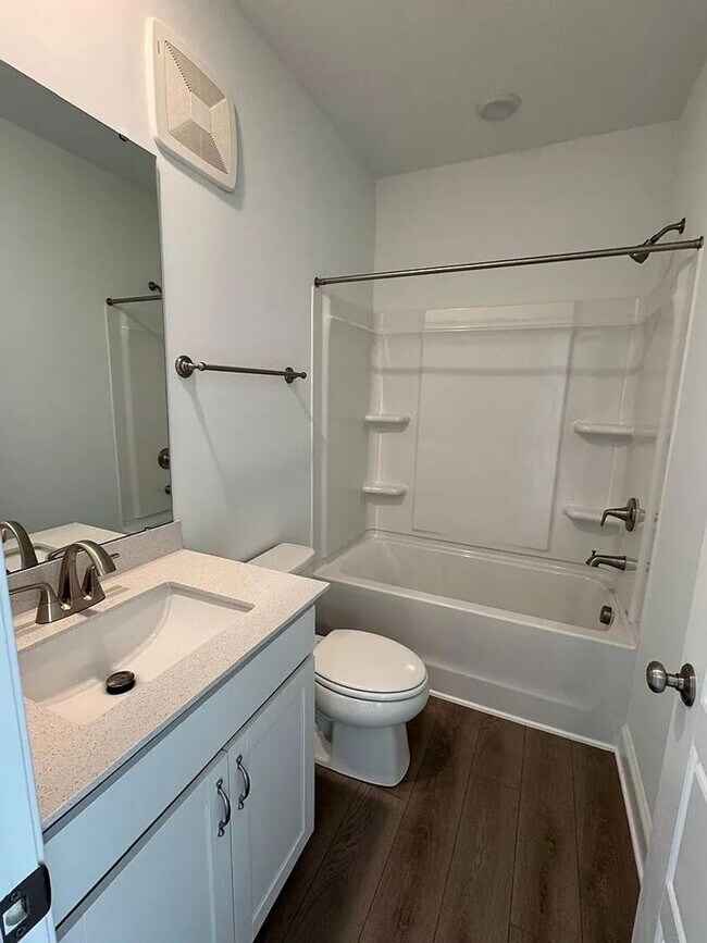 Building Photo - Stunning New Construction 3BD, 2.5BA Cary Townhome-Style Condo with a 1-Car Garage in a Prime Loc...