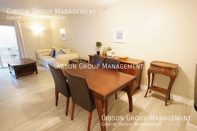 Building Photo - 3000 E SUNRISE LAKES Dr