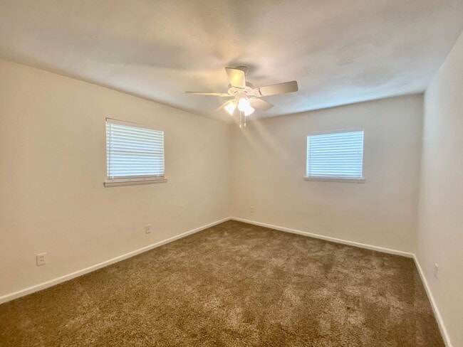 Building Photo - Ready 07-10-26! Great 3-bedroom home in Aragona Village! Stainless Steel Appliances, Granite Coun...