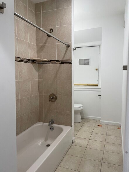 Building Photo - 4128 Parkside Ave