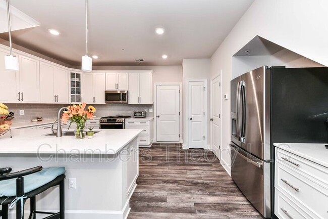 Building Photo - 43446 Stonewood Crossing Ter