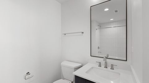 Building Photo - 1801 W Grand Ave