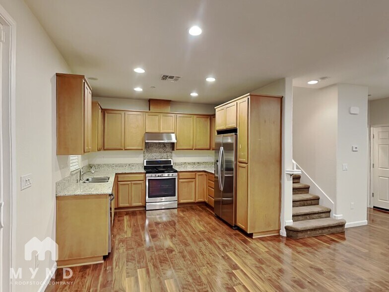 Building Photo - 107 Padua St