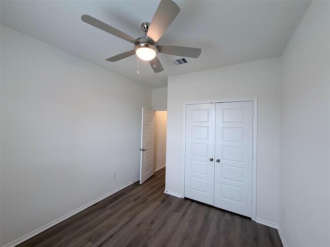 Building Photo - 12901 Staywell Wy