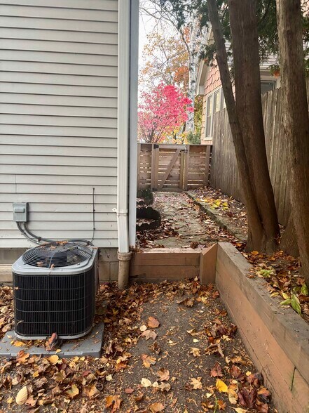 New central AC unit (2025) - 3276 S Lenox St