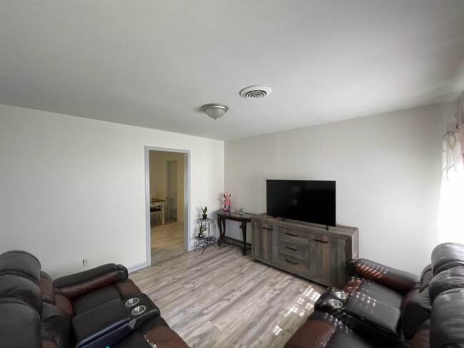 Building Photo - 3284 Valley Stream Cove