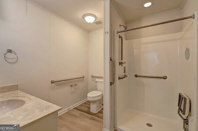 Building Photo - 1367 Canterbury Rd