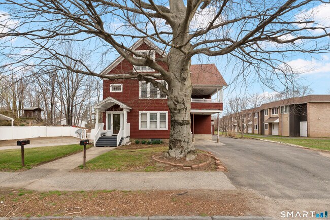 Building Photo - 105 Howe Ave