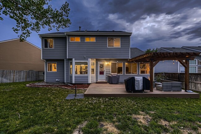 Building Photo - Charming 4-Bedroom Home in Highlands Ranch...