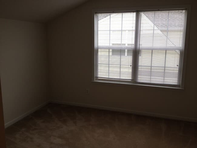 Building Photo - Fresh Start