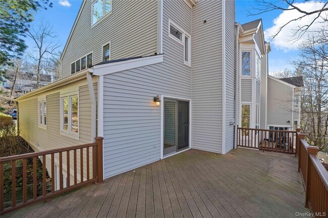 Building Photo - 208 Boulder Ridge Rd