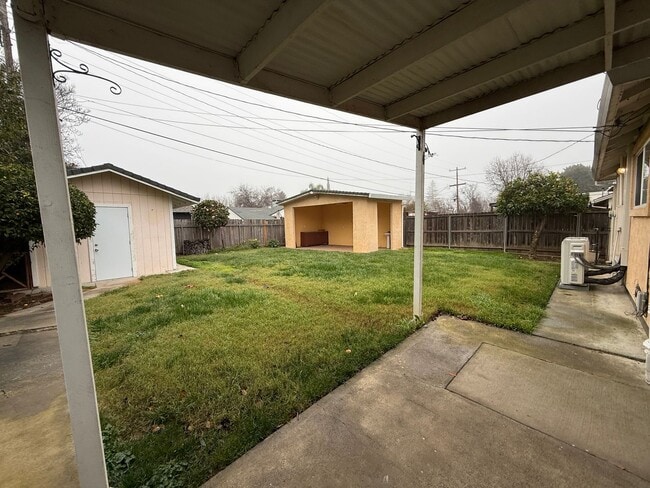 Building Photo - 1608 Rockrose Rd