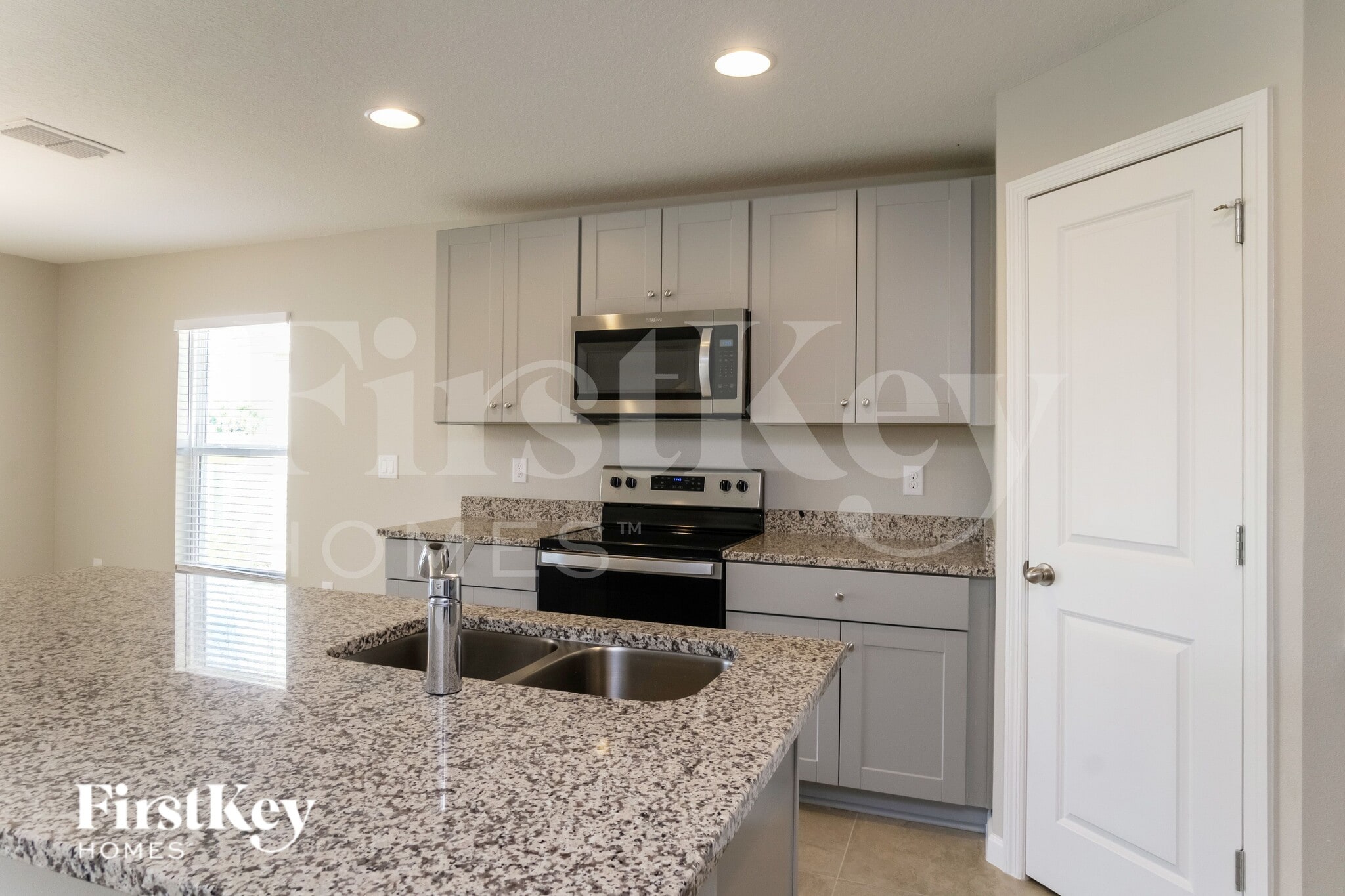 Building Photo - 651 Lindbergh Wy