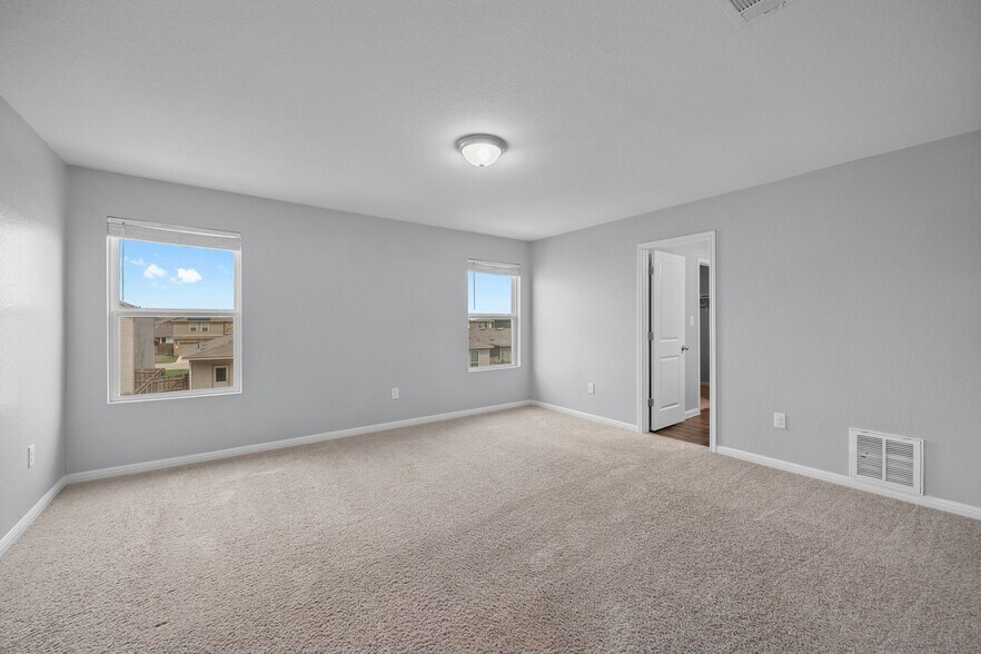 Building Photo - 320 Bell Rings Dr