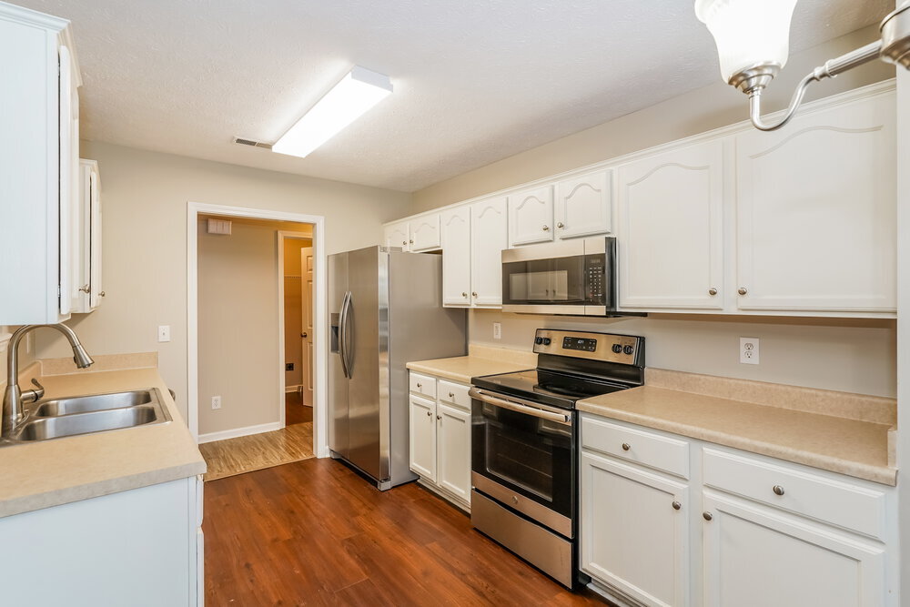Building Photo - 278 Iris Dr
