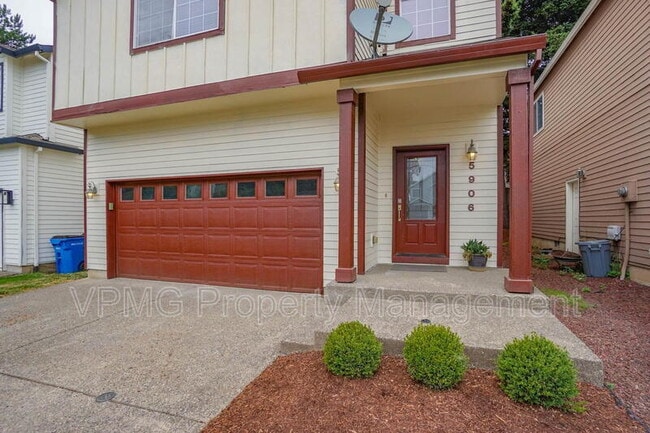 Building Photo - 5906 NE 56th St